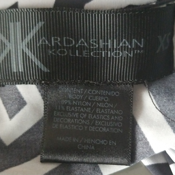 Kardashian KollectionGeo Print Tribeca Jumper - Picture 7 of 7
